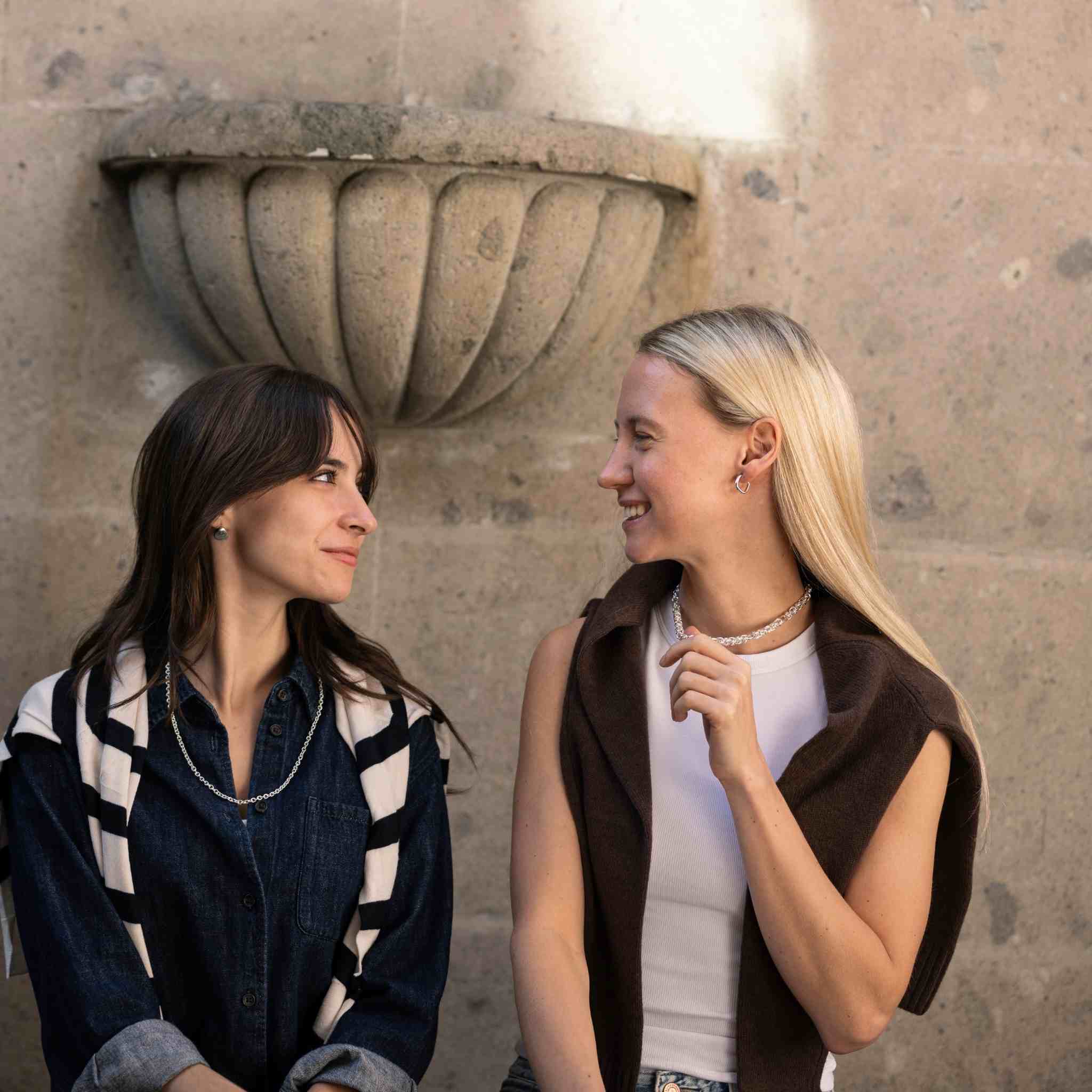 ARRACADAS CUADRADAS CHICAS