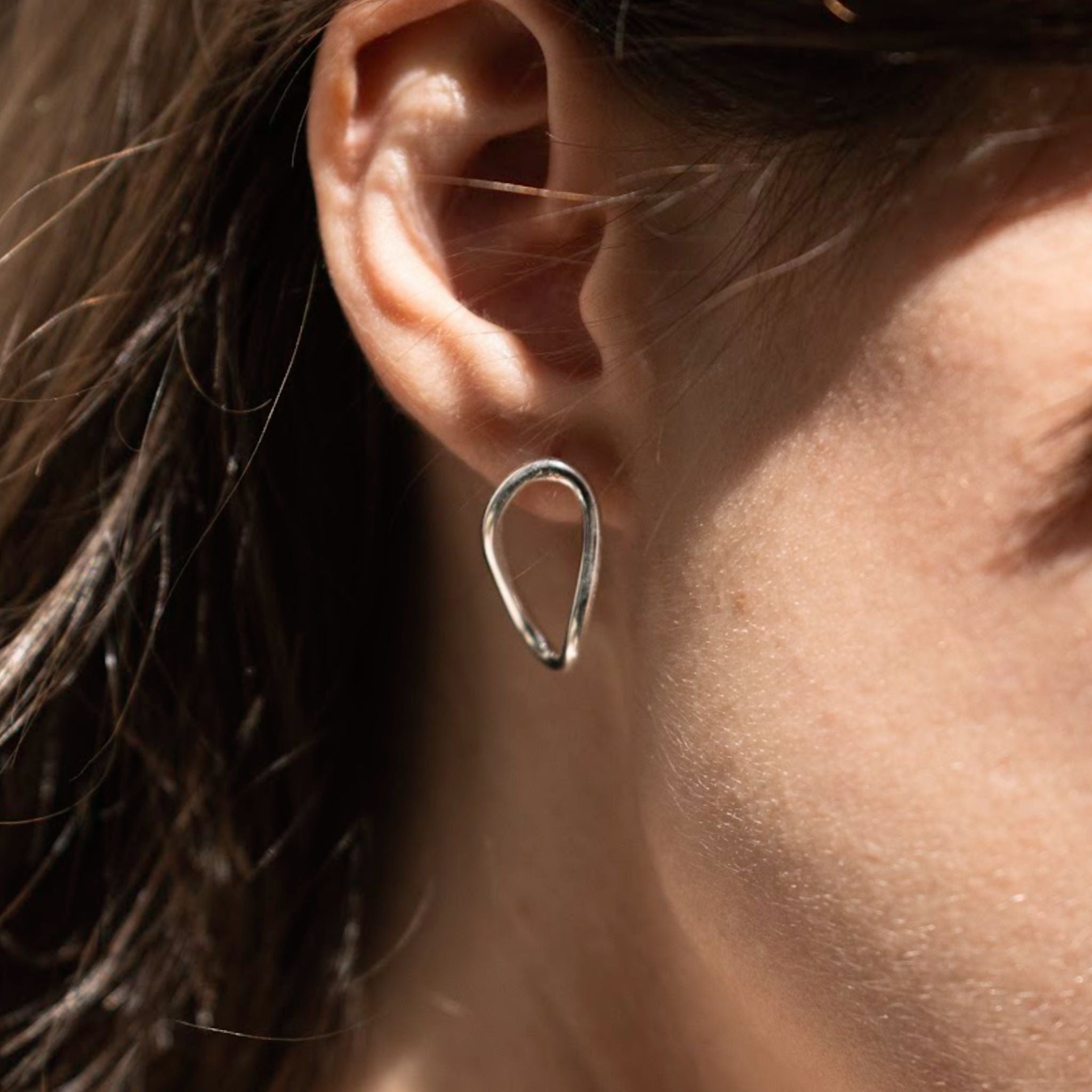 ARETES CÍRCULO CHUECO